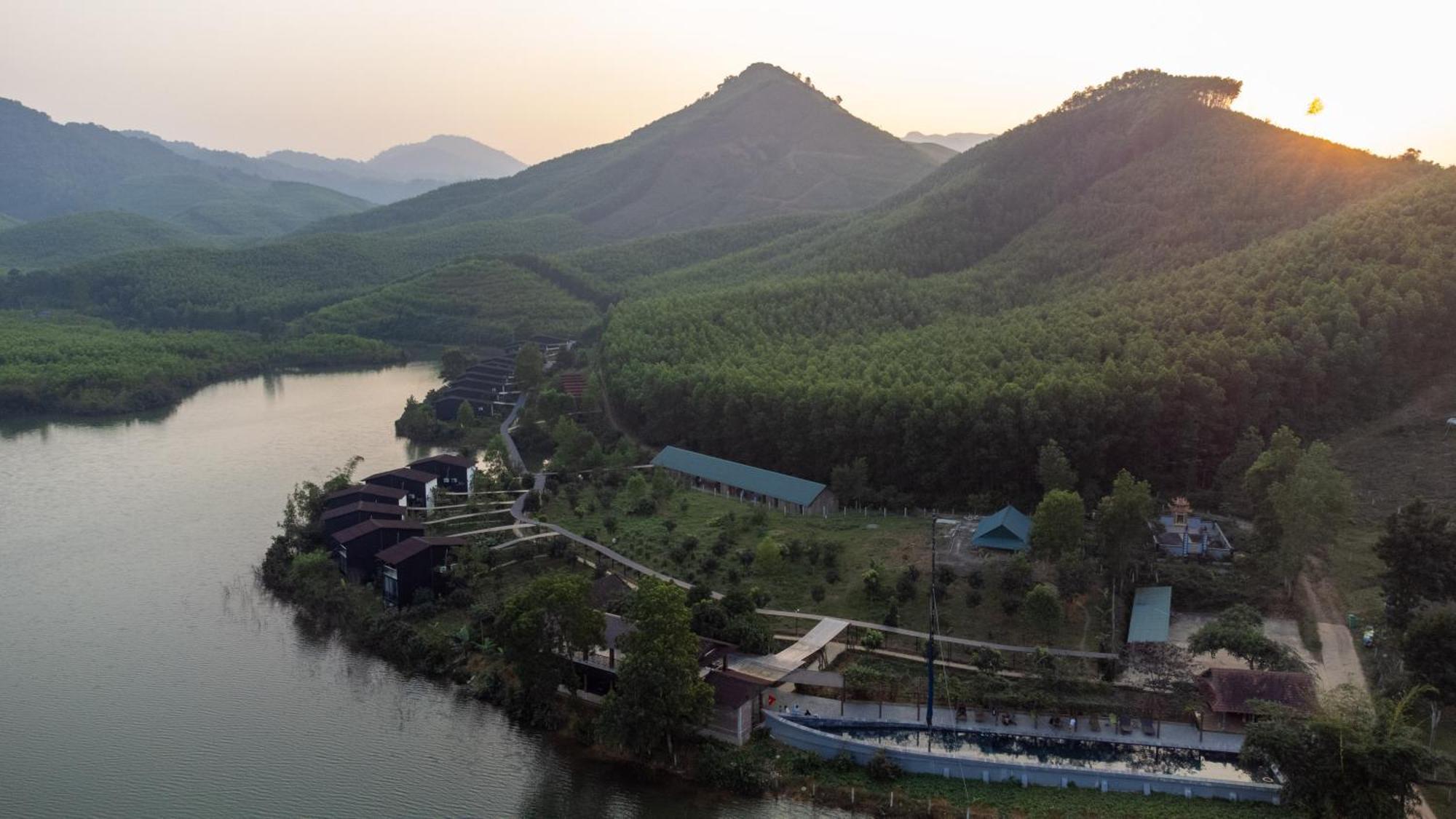 Nguyen Shack Retreat Resort Phong Nha Exterior photo